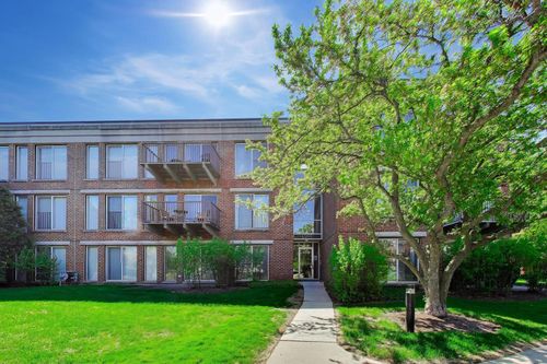 126-402 Kelburn Rd, Deerfield, IL, 60015-4484 | Card Image