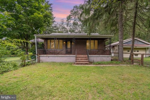 199 State Rd, Barnesville, PA, 18214-2405 | Card Image