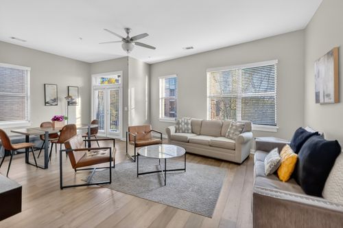 301-1700 Belcourt Ave, Nashville, TN, 37212-3751 | Card Image