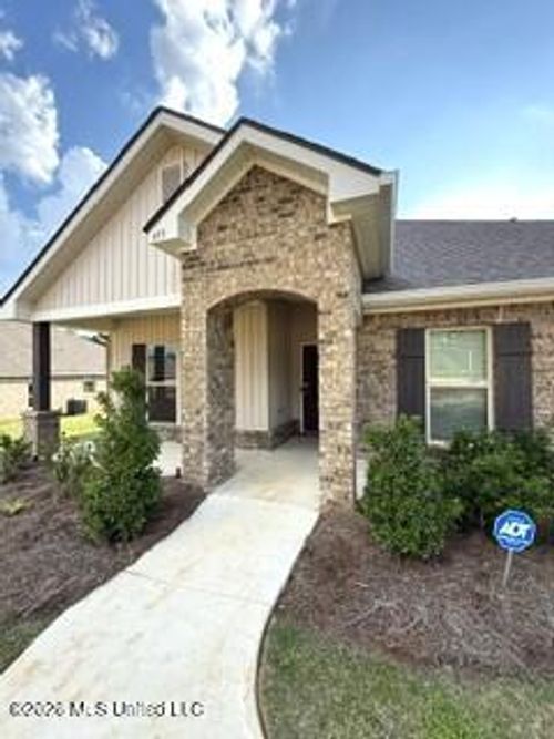 453 Piney Dr, Pearl, MS, 39208-5607 | Card Image
