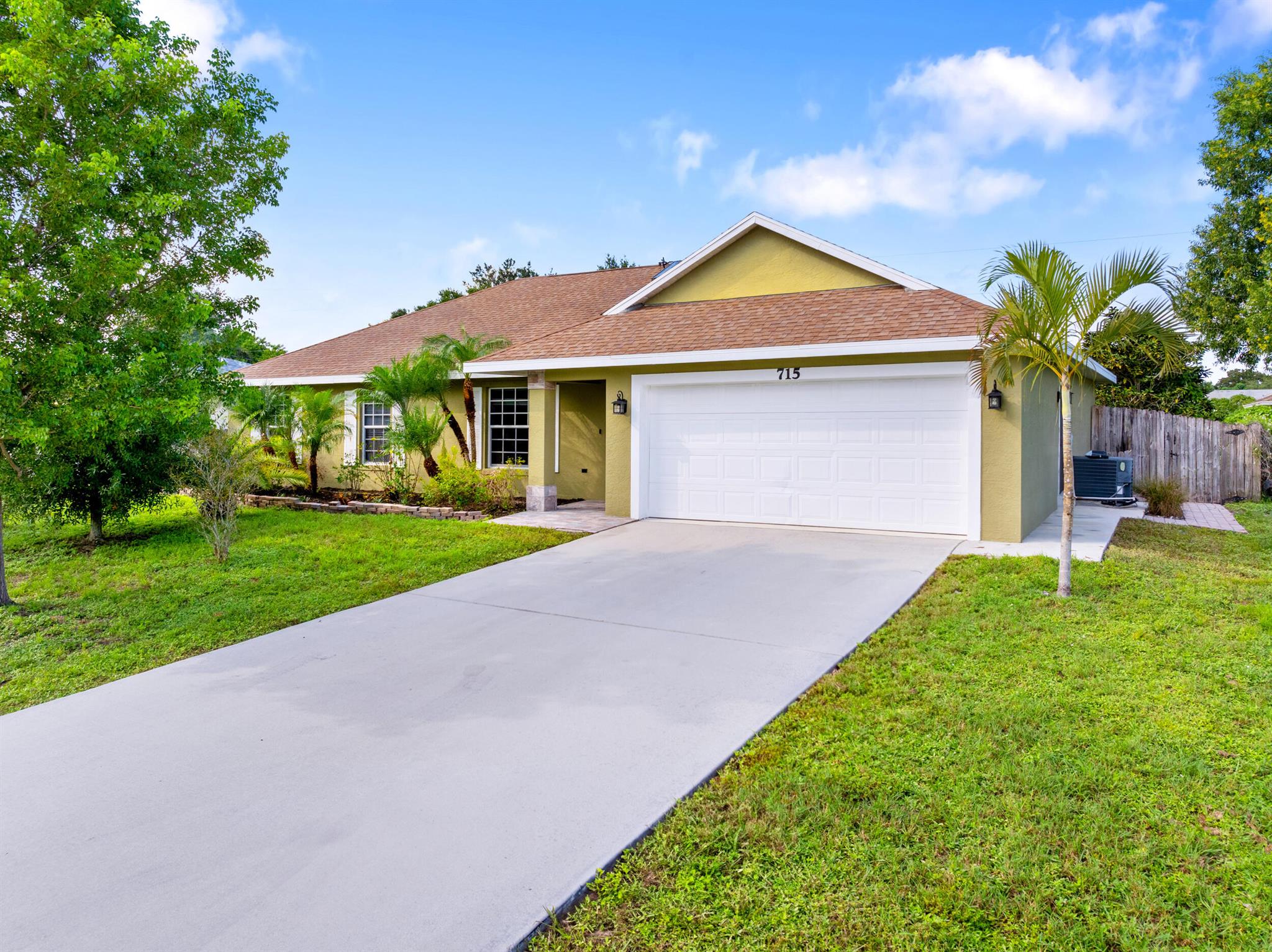 Saragossa Ave, Port Saint Lucie, FL 34953
