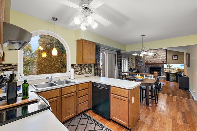 2692 Apache Trl, House other with 3 bedrooms, 3 bathrooms and null parking in Wixom MI | Image 15