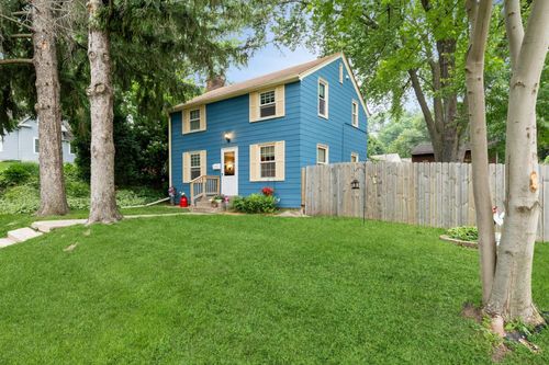 238 14th Ave S, South Saint Paul, MN, 55075-2126 | Card Image