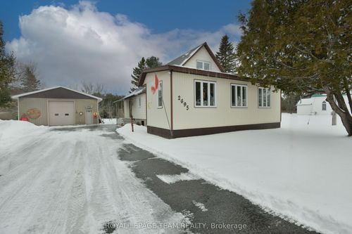 2695 Dunrobin Rd, Dunrobin, ON, K0A1T0 | Card Image