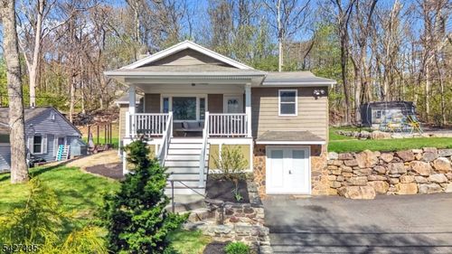 1 Pathfinder Trl, Wharton, NJ, 07885-2960 | Card Image