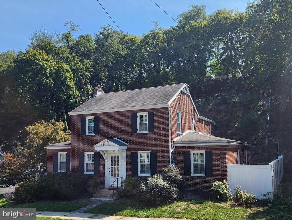 Fayette St, Cumberland, MD 21502