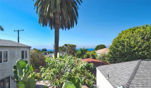 b-681 Seaview St, Laguna Beach, CA, 92651-2509 | Card Image