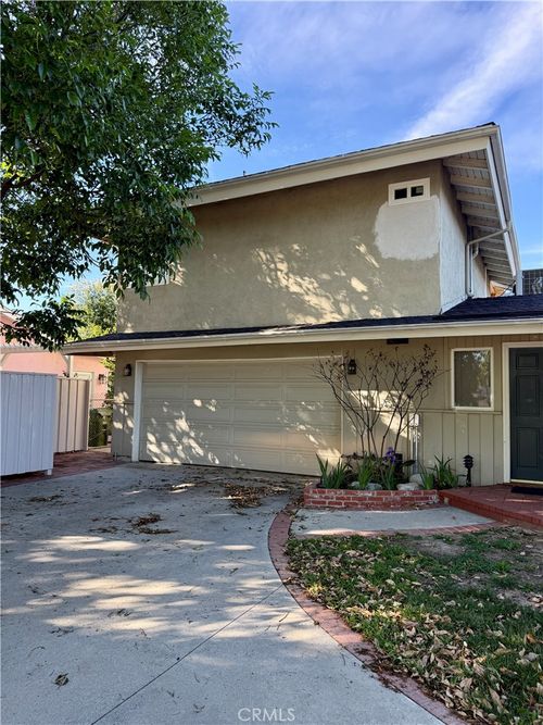 20409-20407 Strathern, Winnetka, CA, 91306 | Card Image