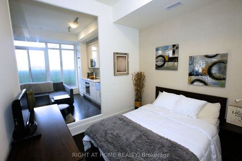 210-330 Richmond St W, Toronto, ON, M5V0M4 | Card Image