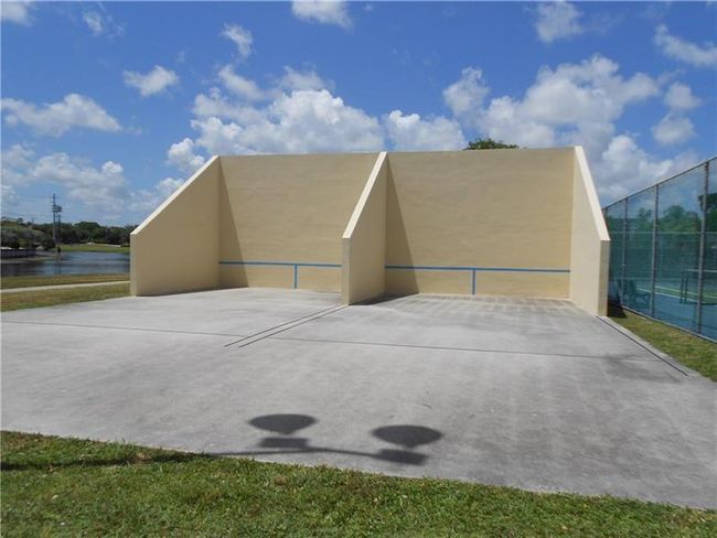 APT-505 - 2205 S Cypress Bend Dr, Condo with 2 bedrooms, 2 bathrooms and null parking in Pompano Beach FL | Image 57