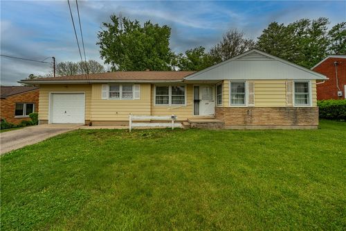 110 Parker Dr, Springboro, OH, 45066-1336 | Card Image