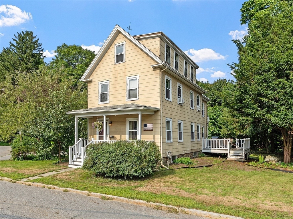 Whittier Ct, Andover, MA 01810