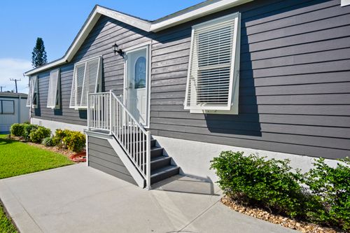 8328 Se Swan Ave, Hobe Sound, FL, 33455-4546 | Card Image