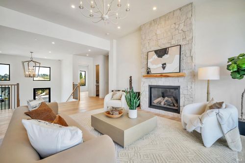 3572 Southridge Dr, Santa Rosa, CA, 95403 | Card Image