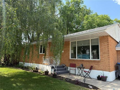 213 Duncan Rd, Estevan, SK, S4A0A3 | Card Image