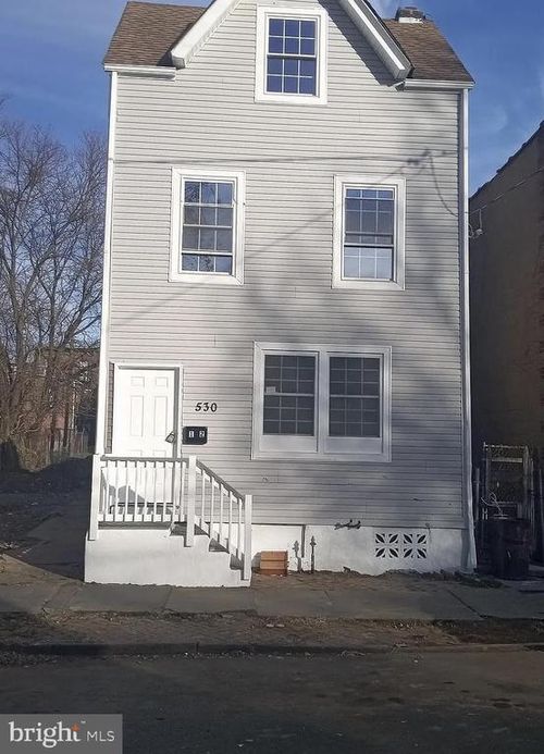 a-530 Lamberton St, Trenton, NJ, 08611-2816 | Card Image