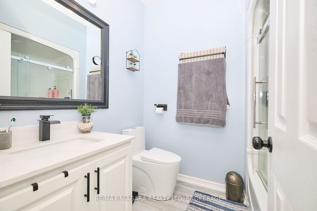 637 Carl Rd, House other with 5 bedrooms, 4 bathrooms and 20 parking in Port Robinson ON | Image 17