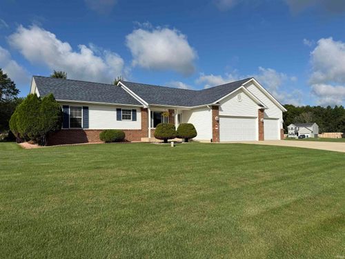 11870 Red Bud Dr, Plymouth, IN, 46563-7661 | Card Image