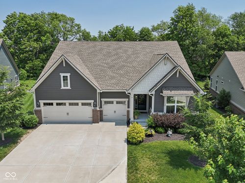 18998 Beverly Shones Ln, Noblesville, IN, 46062-6135 | Card Image