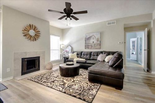 apt-63-2125 Augusta Dr, Houston, TX, 77057-3715 | Card Image