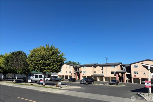 apt-201-2900 W Marina Dr, Moses Lake, WA, 98837-4502 | Card Image
