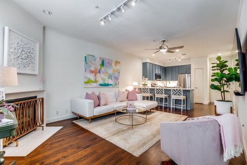 apt-104-3922 Gilbert Ave, Dallas, TX, 75219-3895 | Card Image