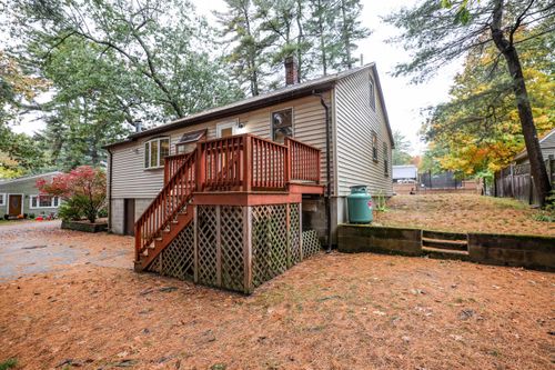 13 2nd St, Kingston, NH, 03848-3703 | Card Image