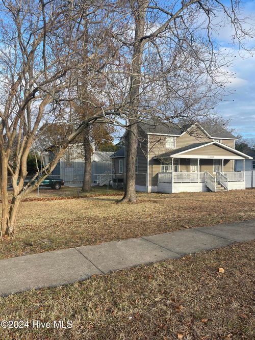 2113 Wrightsville Ave, Wilmington, NC, 28403-0266 | Card Image