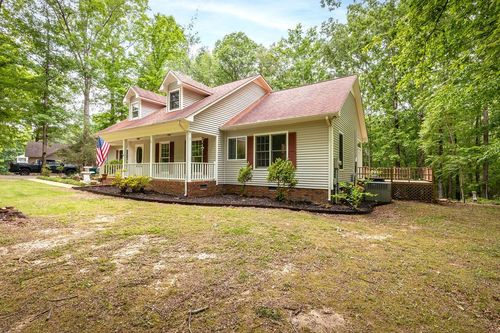 979 Paige Dr, Lawrenceburg, TN, 38464-4726 | Card Image