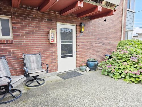 apt-109-901 N Forest St, Bellingham, WA, 98225-5544 | Card Image