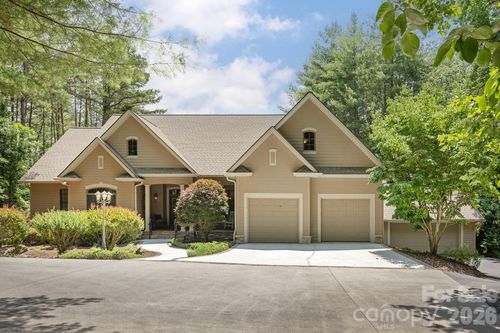 763 Deerlake Rd, Brevard, NC, 28712-7657 | Card Image