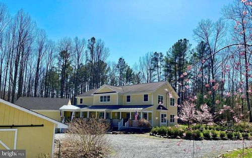 700 Battle Mountain Rd, Amissville, VA, 20106-4109 | Card Image