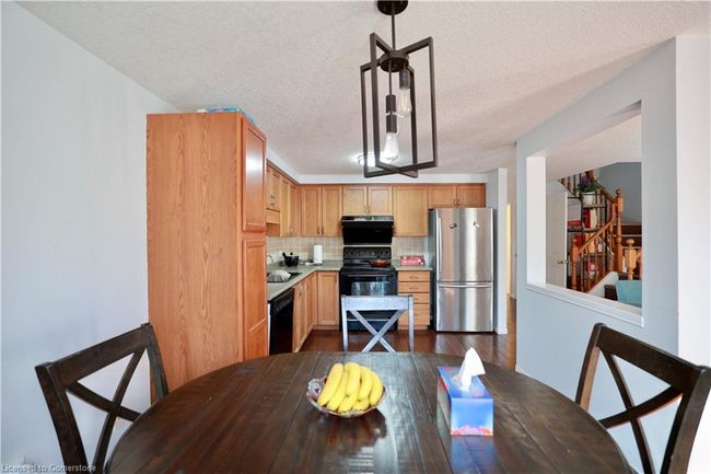 549 Violet St, Townhouse with 3 bedrooms, 3 bathrooms and 2 parking in Waterloo ON | Image 5