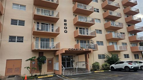 709-2200 E Hallandale Beach Blvd, Hallandale Beach, FL, 33009-3782 | Card Image