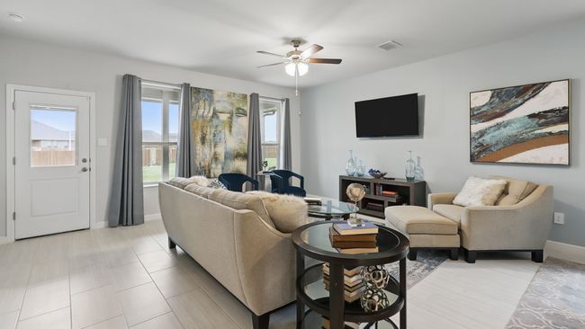 728 Amber Fields Drive, House other with 4 bedrooms, 3 bathrooms and null parking in Denton TX | Image 14