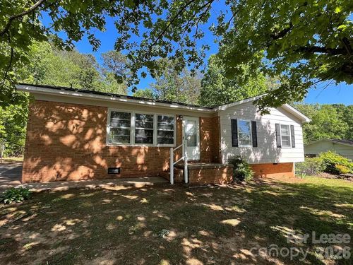 1500 Northwoods Dr, Kings Mountain, NC, 28086-4114 | Card Image