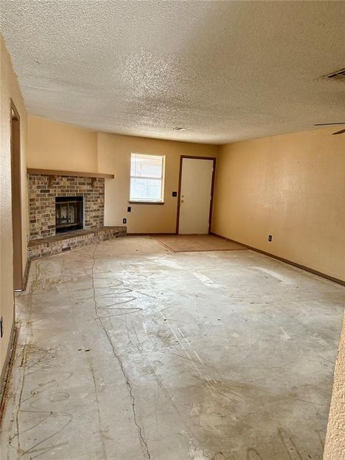 apt-257-8000 Nw 8th Ter, Oklahoma City, OK, 73127-4882 | Card Image