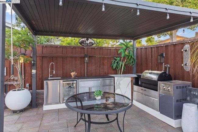 Outdoor Kitchen | Image 24