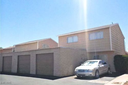 5155 Gray Ln, Las Vegas, NV, 89119-1743 | Card Image