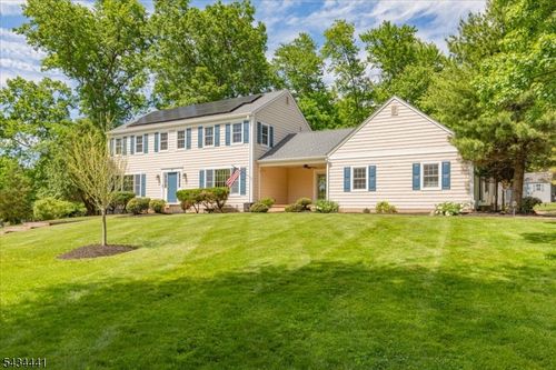 19 Heather Hill Way, Bridgewater, NJ, 08807-1372 | Card Image