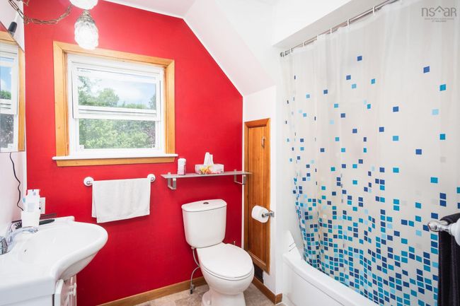 10353 Marble Mountain Rd, House other with 4 bedrooms, 2 bathrooms and 4 parking in Orangedale NS | Image 19