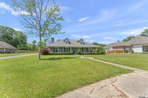 7021 Bryce Canyon Dr, Greenwell Springs, LA, 70739-3006 | Card Image