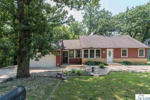 1511 Beaver Ave, Mankato, MN, 56001-5948 | Card Image