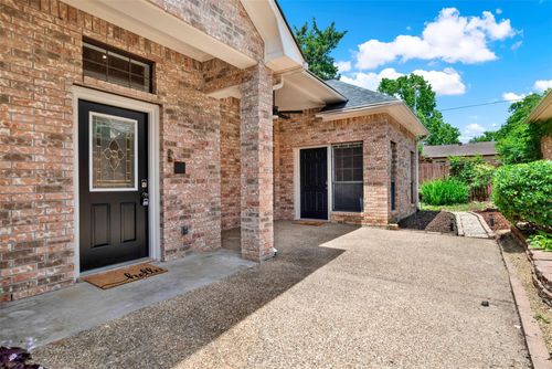 1407 W Mulberry St, Sherman, TX, 75092-7437 | Card Image