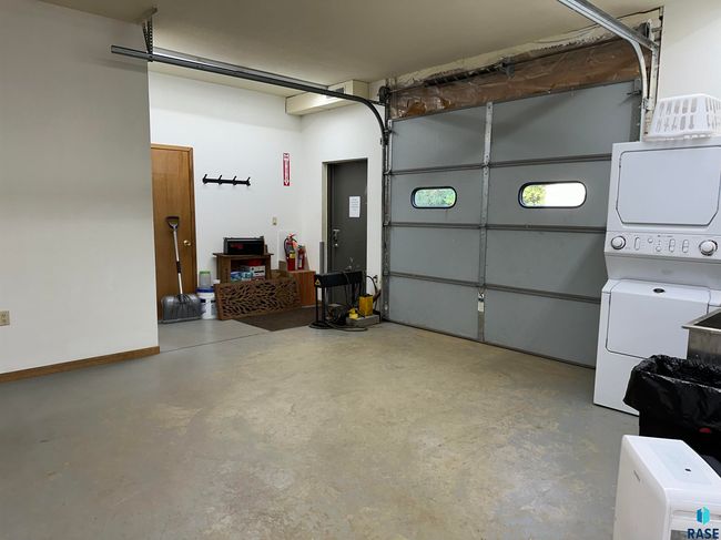 700 6th St, Home with 0 bedrooms, 2 bathrooms and null parking in Freeman SD | Image 25
