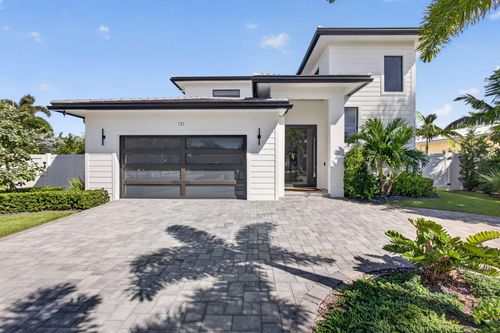 131 Edwards Ln, Palm Beach Shores, FL, 33404-5716 | Card Image
