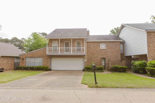 69 Sycamore Ln, Brandon, MS, 39042-2633 | Card Image