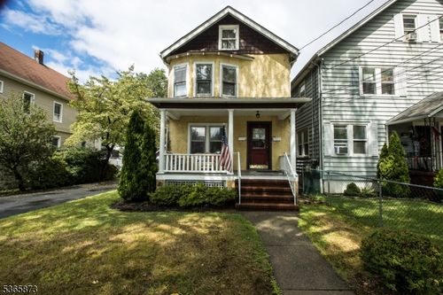 94 2nd Ave, Garwood, NJ, 07027-1125 | Card Image