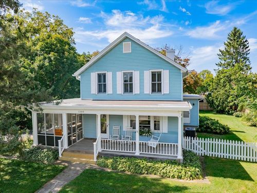 1300 Blue Mounds St, BLACK EARTH, WI, 53515-9583 | Card Image