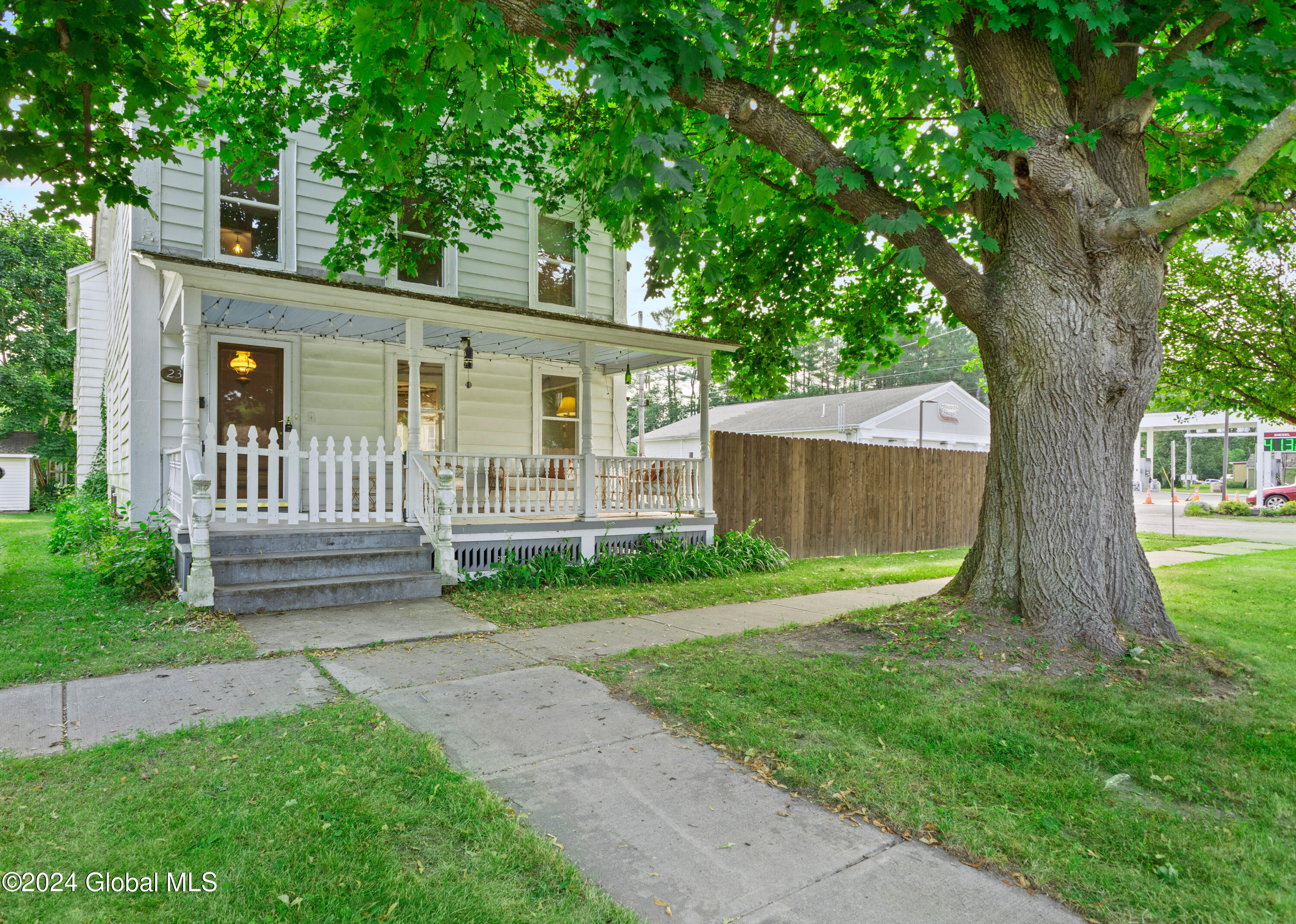 Main St, Salem, NY 12865